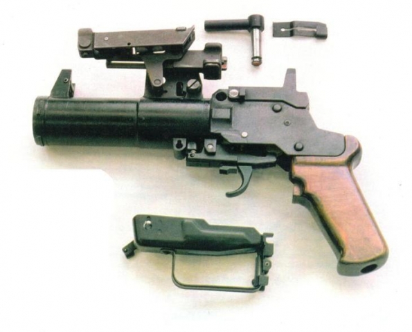 Неполная разборка подствольного гранатомета ОКГ-40 «Искра»