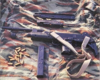 Неполная разборка пистолета-пулемета UZI